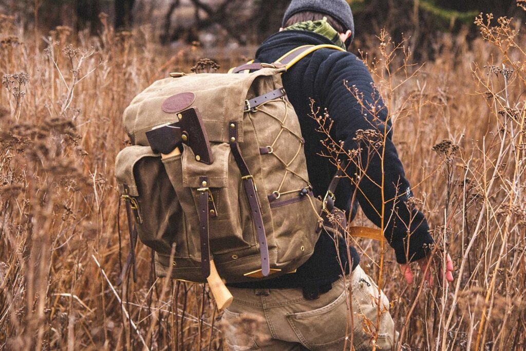 Walking nature backpack bushcraft