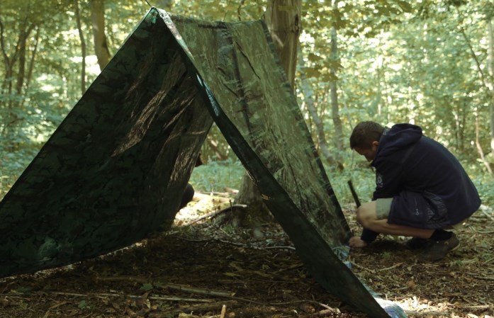 Using a tarp forest outdoor survival courses brittany crozon