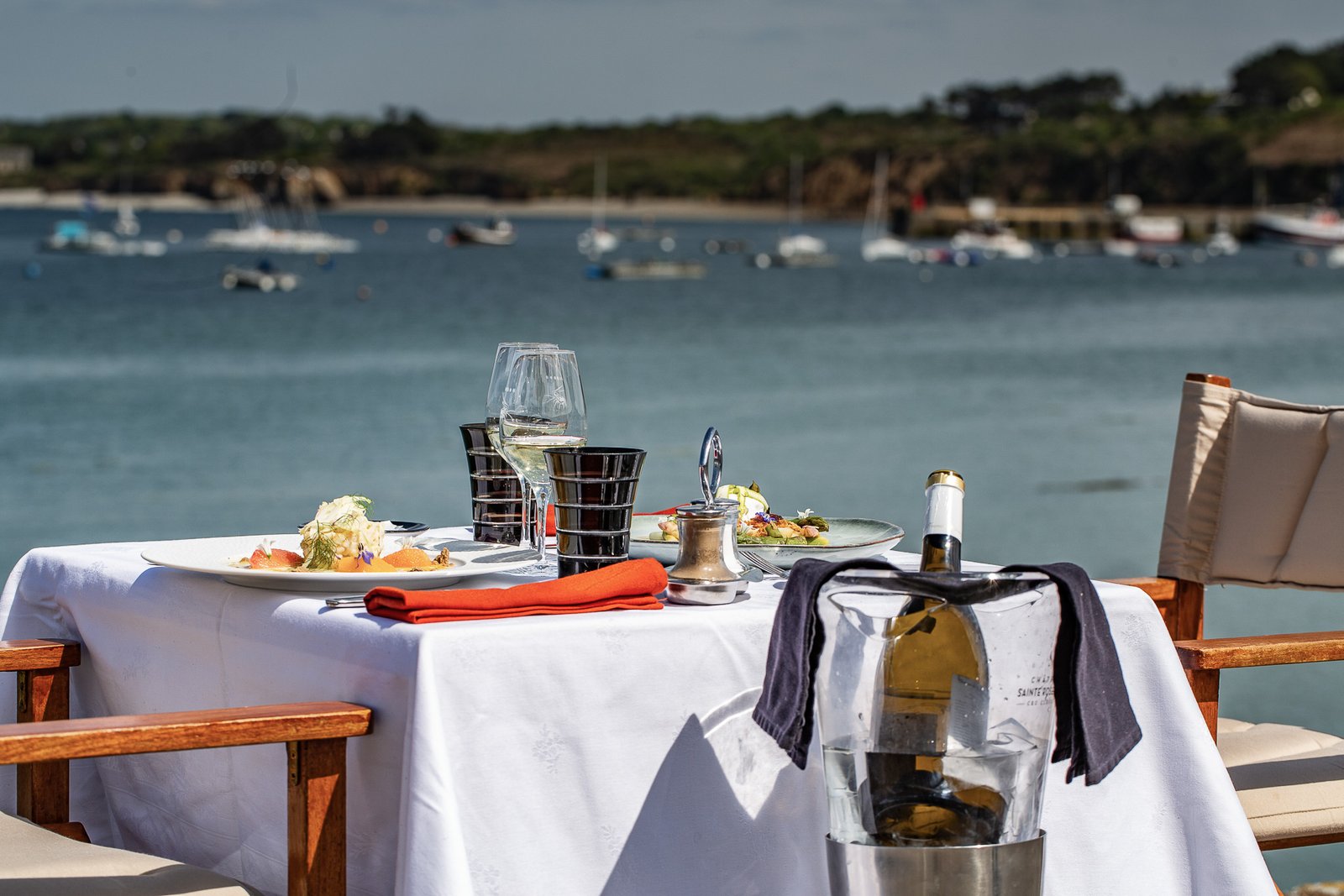 Go beyond the 15 best things to do in Crozon, book a food guided tour !