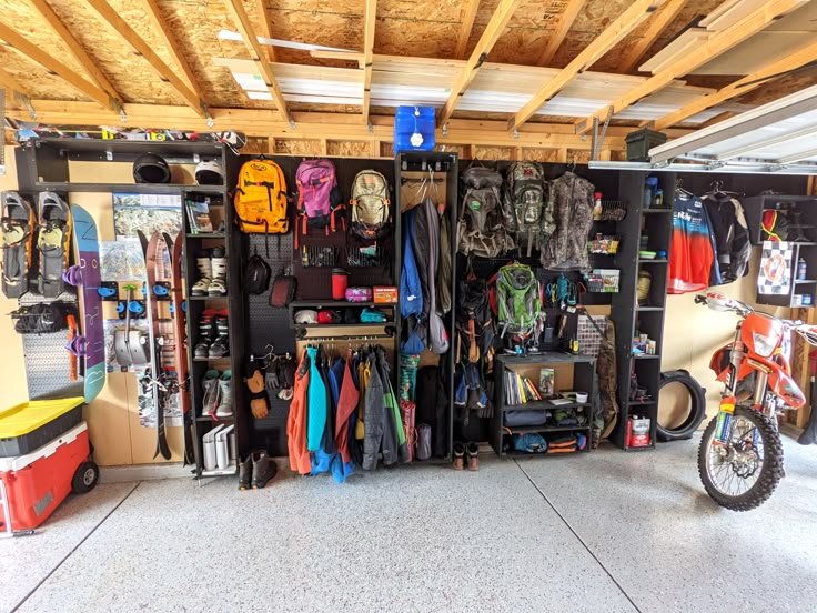Outdoor gear rental crozon surfboard camping